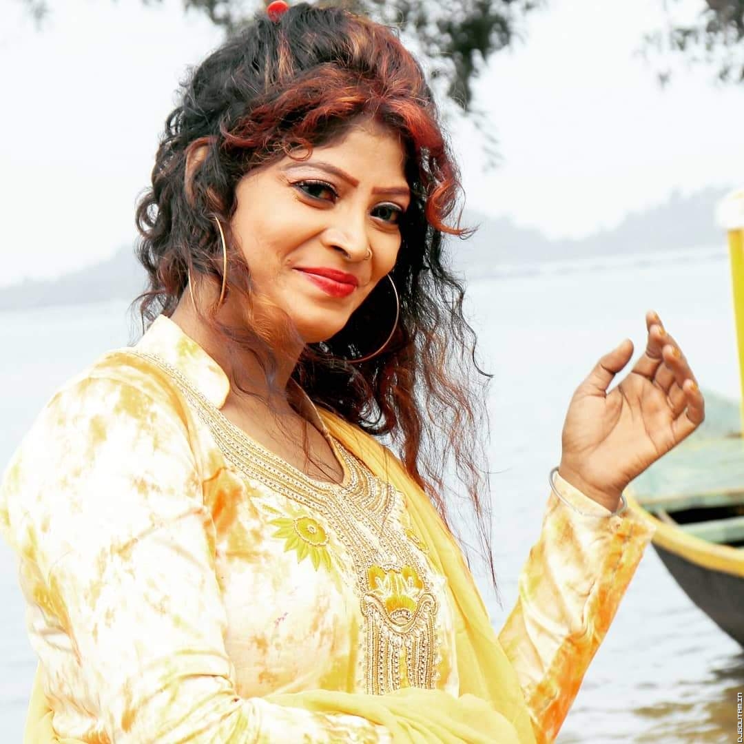 Didi Hamar Jawa Nache ( Singer - Gunja ) Nikki Mahato Karma Dj Song Mix Dj Uttam Dhanbad.mp3
